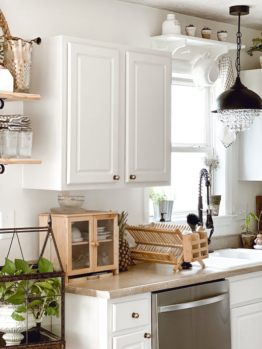 Peg Rail Shelving & Accordion Peg Racks in Your Small Cottage Kitchen